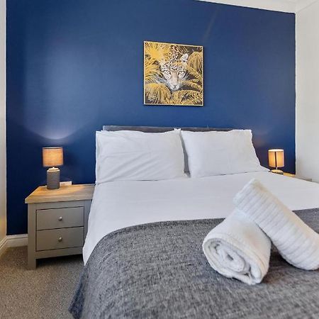4Br Townhouse Wbalcony Free Parking Fast Wi-Fi Villa NWI Buitenkant foto