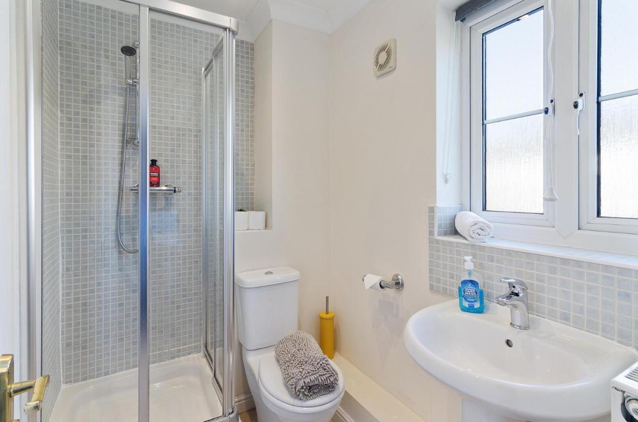 4Br Townhouse Wbalcony Free Parking Fast Wi-Fi Villa NWI Buitenkant foto